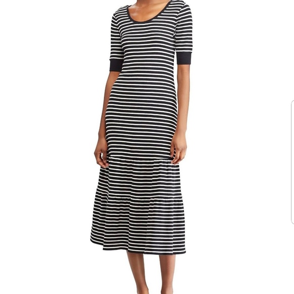 Ralph Lauren Dresses & Skirts - RALPH LAUREN Flounced Dress sz M